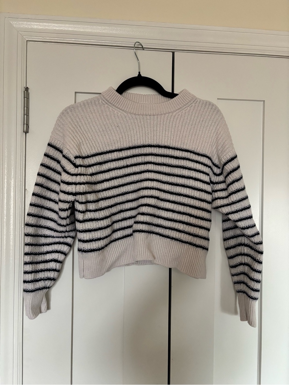 Aritzia Wilfred Striped Crewneck Sweater - White/Black